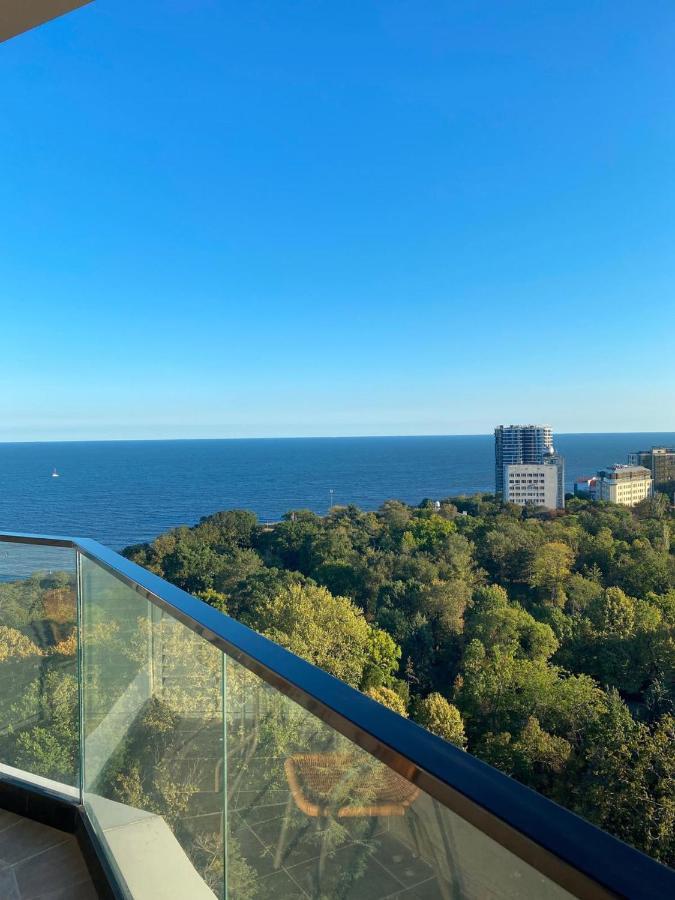 Apart Hotel Greenwood Near Sea Odessa Extérieur photo