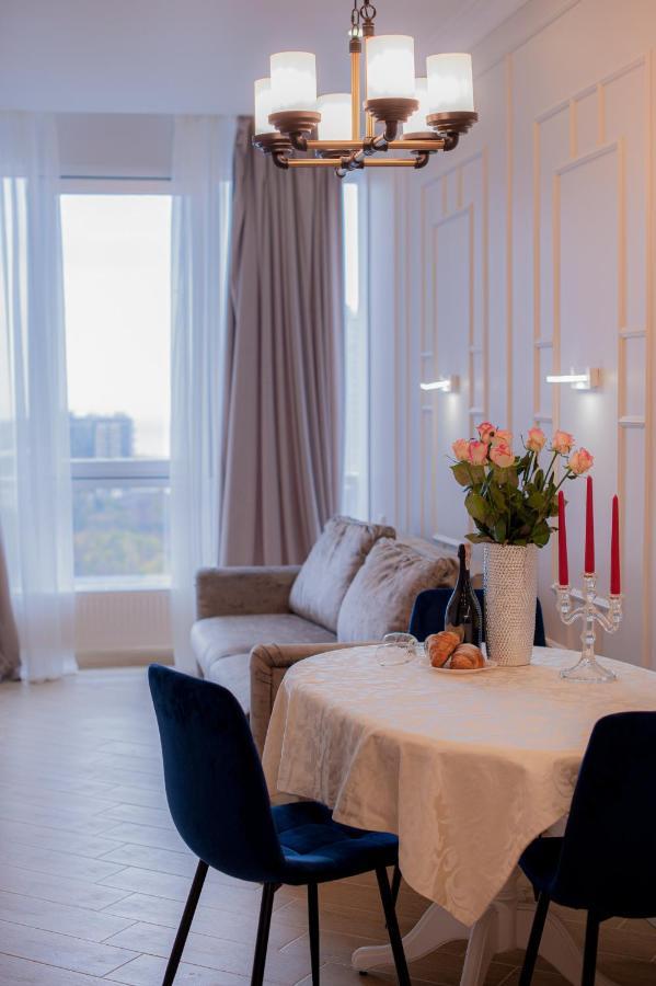 Apart Hotel Greenwood Near Sea Odessa Extérieur photo