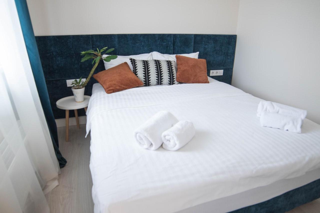 Apart Hotel Greenwood Near Sea Odessa Extérieur photo
