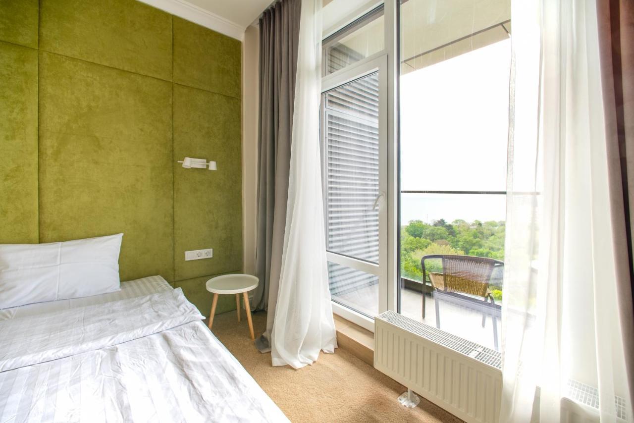 Apart Hotel Greenwood Near Sea Odessa Extérieur photo