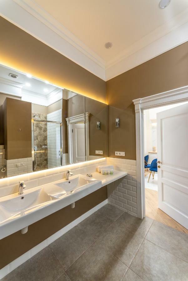 Apart Hotel Greenwood Near Sea Odessa Extérieur photo